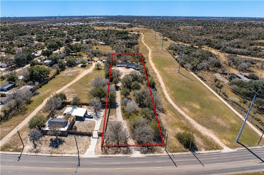 483019 Property Photo 4