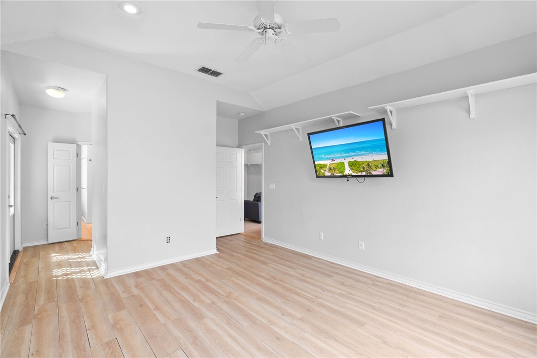 6302 Garden Ct Property Photo 15
