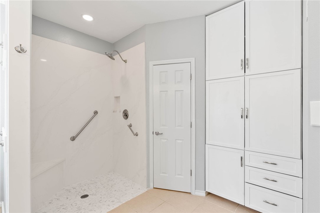 6302 Garden Ct Property Photo 18