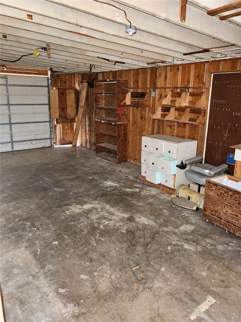 3934 Lamont St Property Photo 6