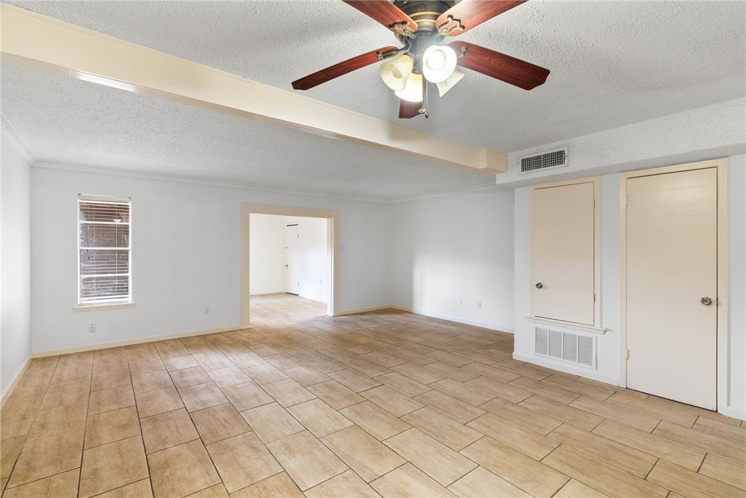 5133 Middlecoff A Property Photo 3