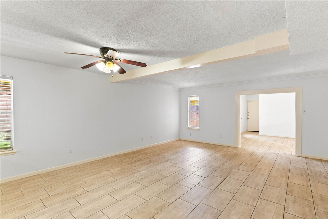 5133 Middlecoff A Property Photo 4