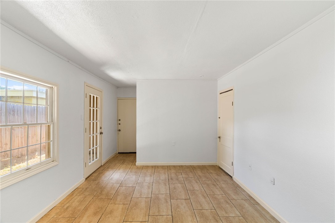 5133 Middlecoff A Property Photo 6