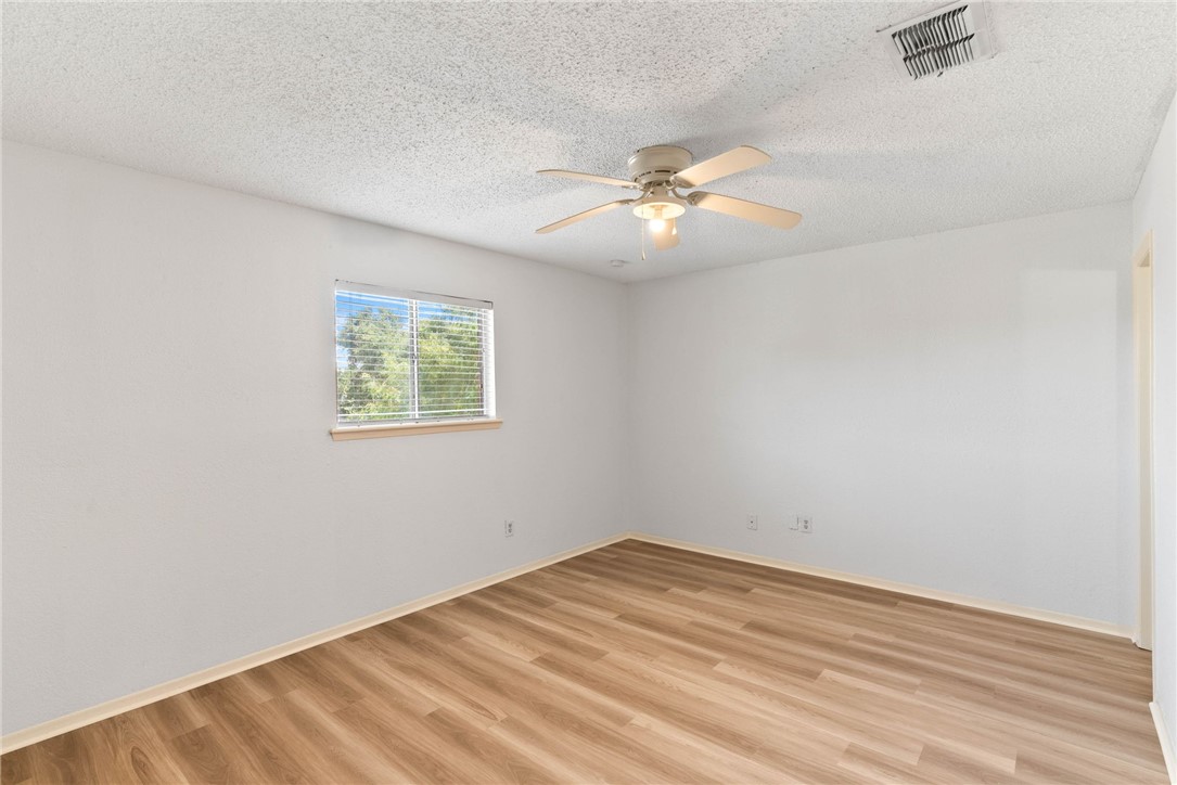 5133 Middlecoff A Property Photo 13