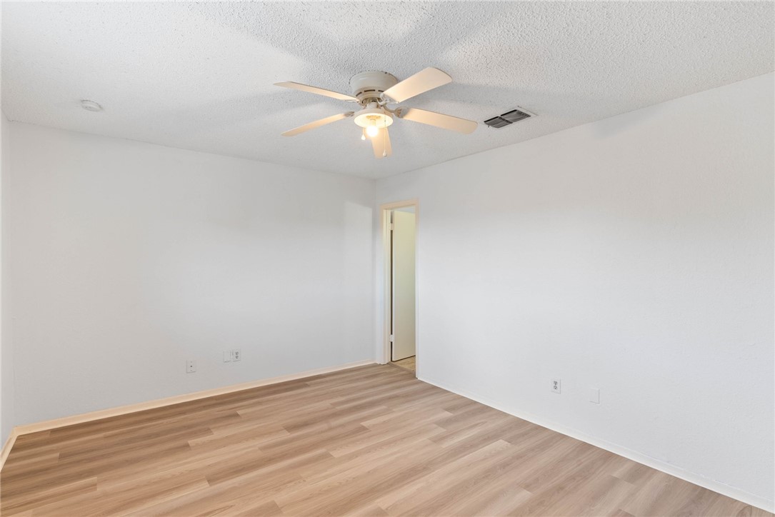5133 Middlecoff A Property Photo 16