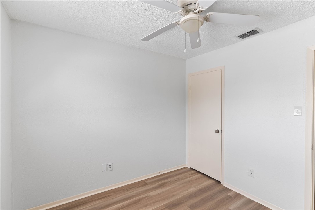 5133 Middlecoff A Property Photo 19