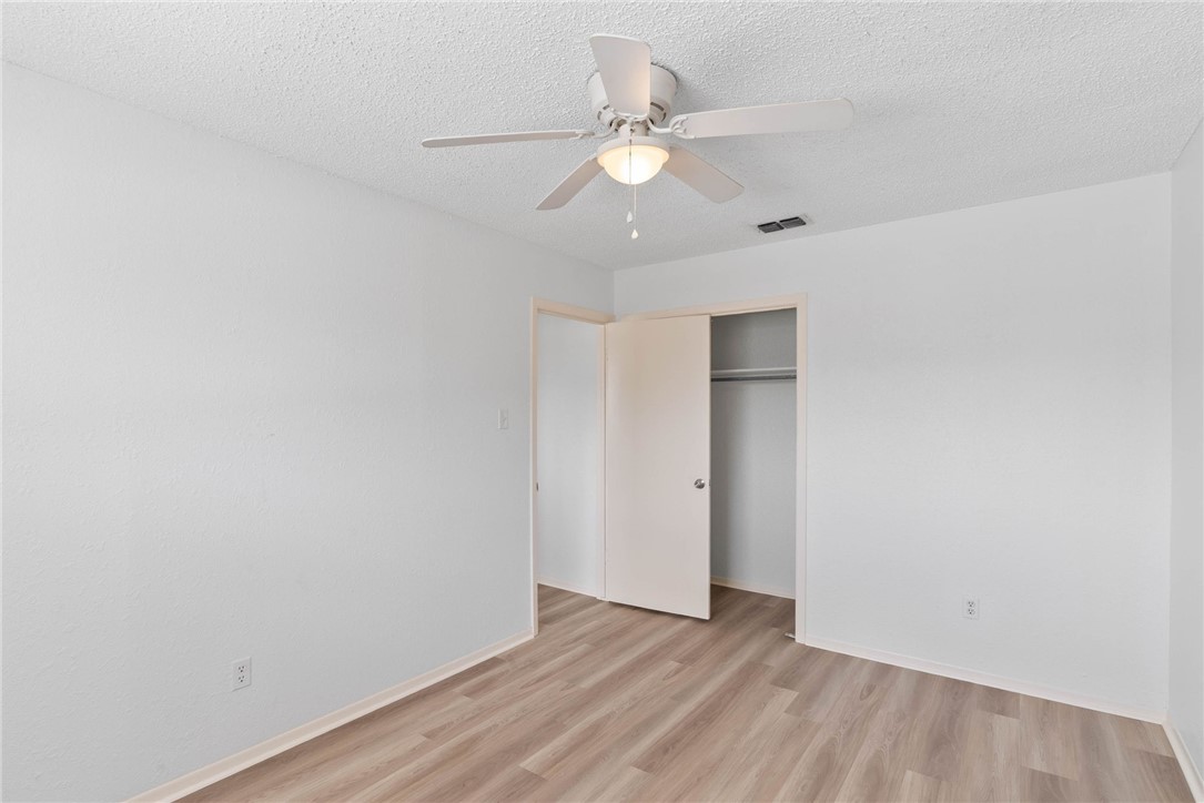 5133 Middlecoff A Property Photo 23