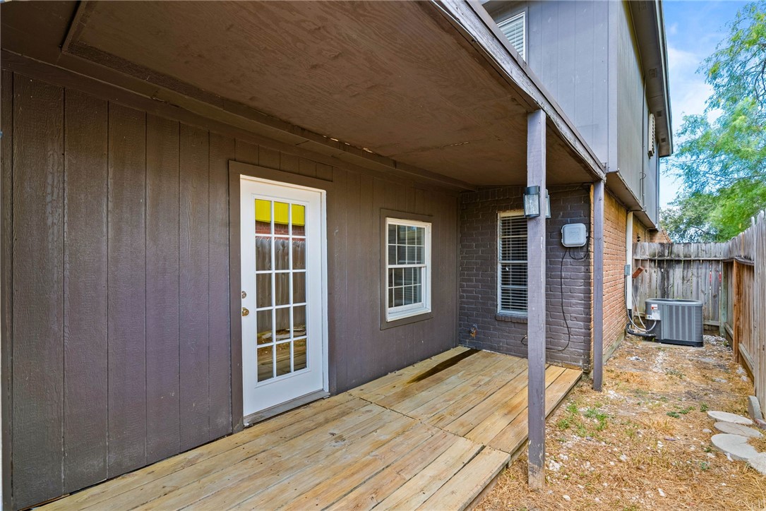 5133 Middlecoff A Property Photo 26