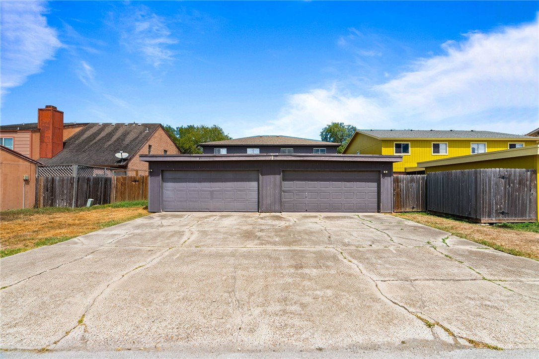 5133 Middlecoff A Property Photo 27