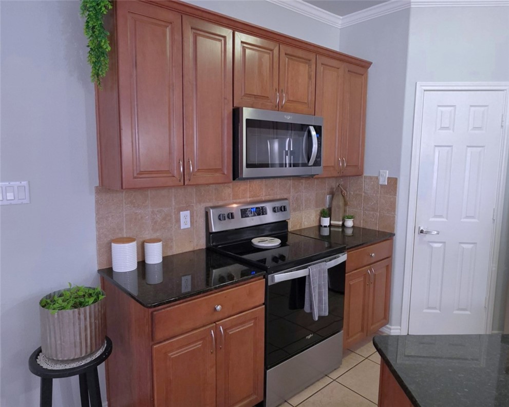 14878 Granada Dr 202 Property Photo 6