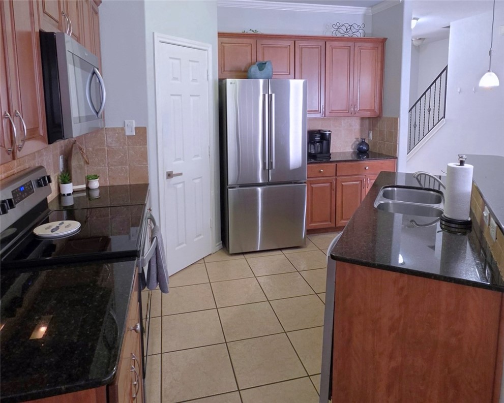 14878 Granada Dr 202 Property Photo 7