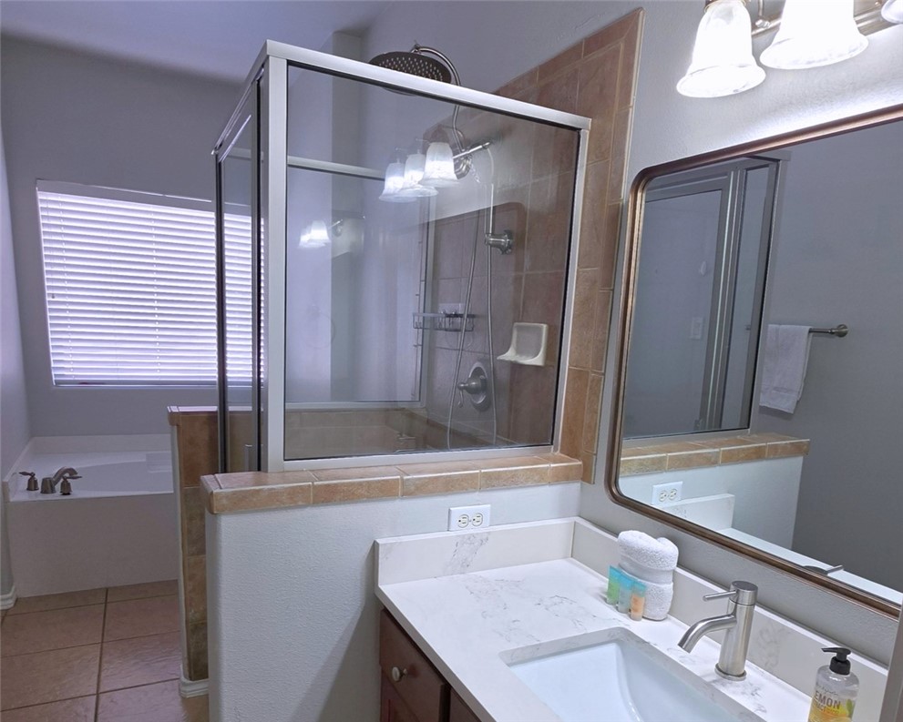 14878 Granada Dr 202 Property Photo 13