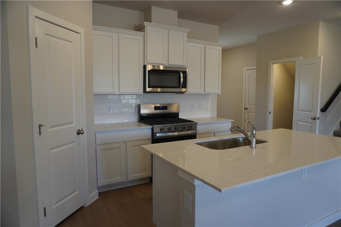 8030 Trisha Lane Property Photo 3