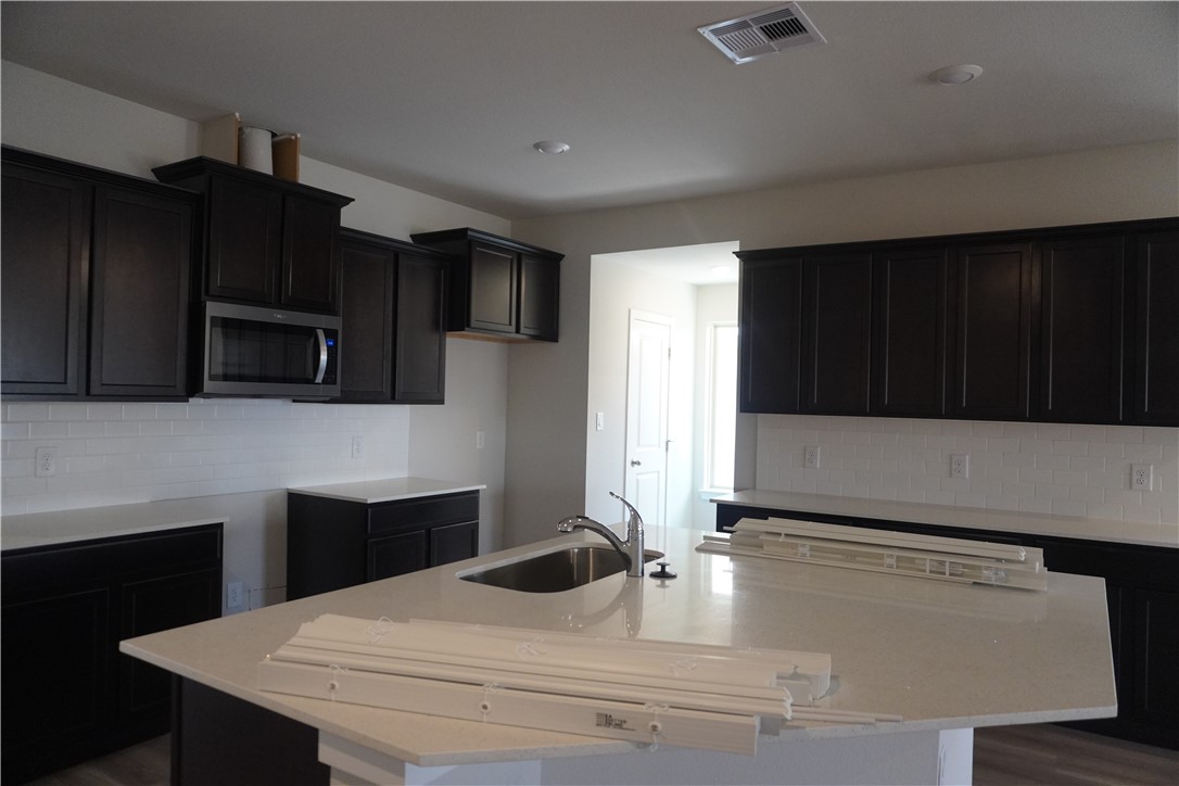 7618 Lacey Dr Property Photo 4