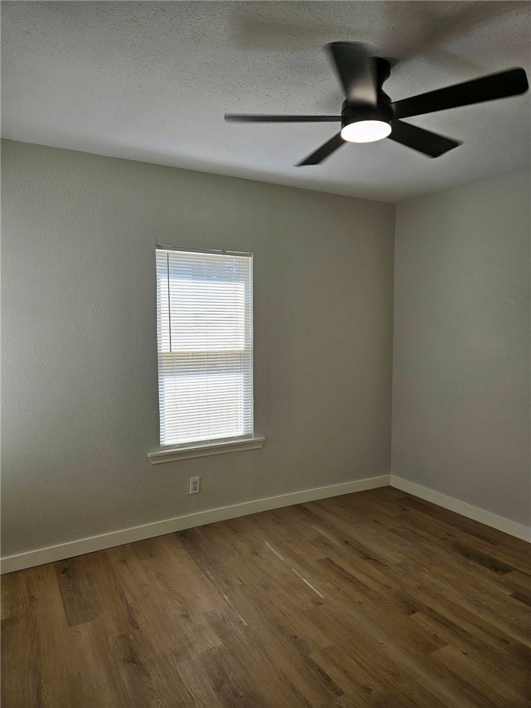 2321 Riggan St Property Photo 8