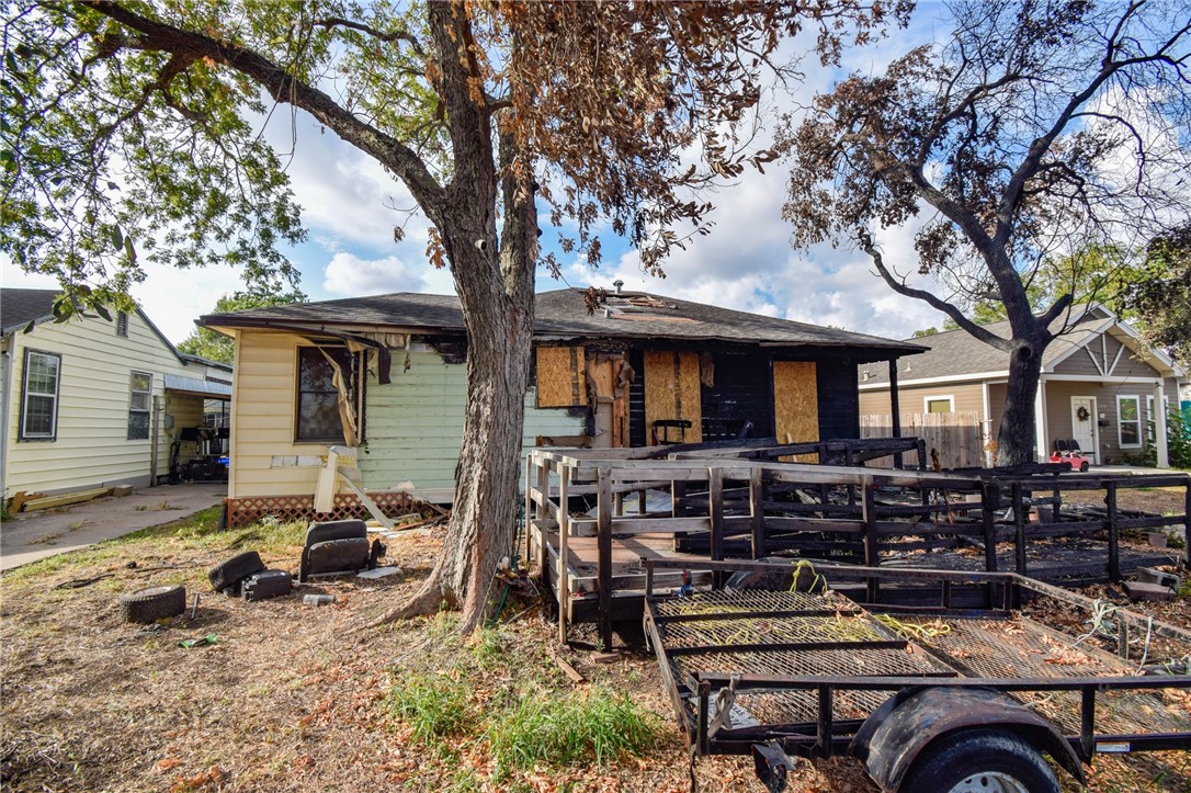 3401 Southland Dr Property Photo 1