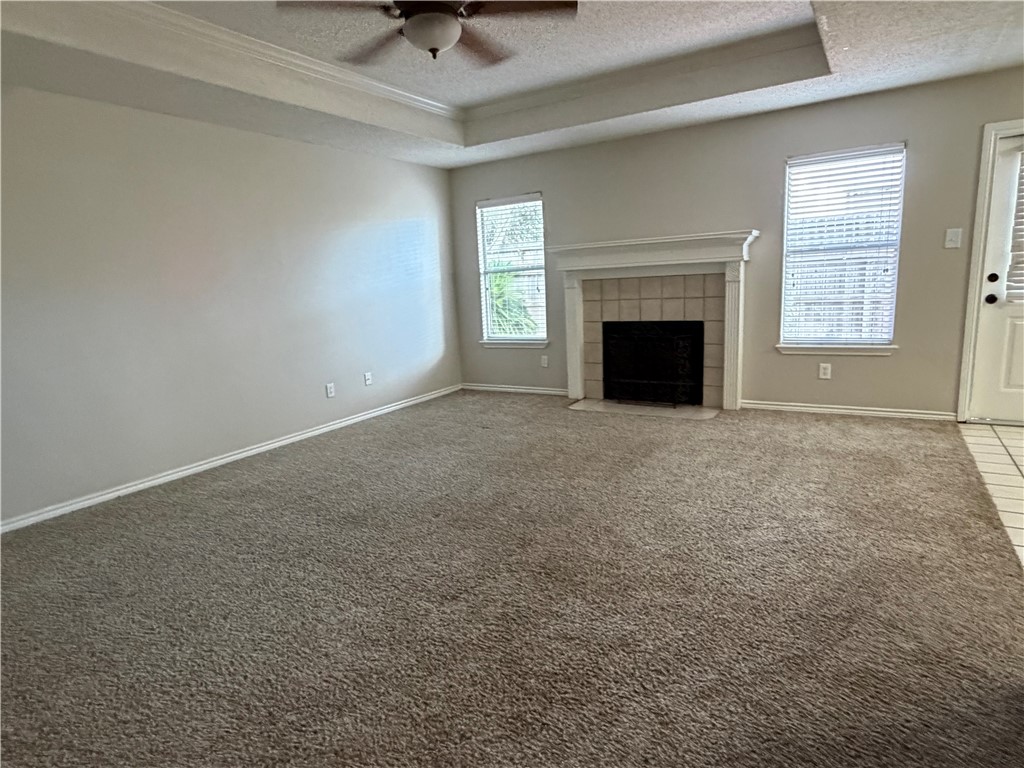 5318 Spring Brook Dr Property Photo 5