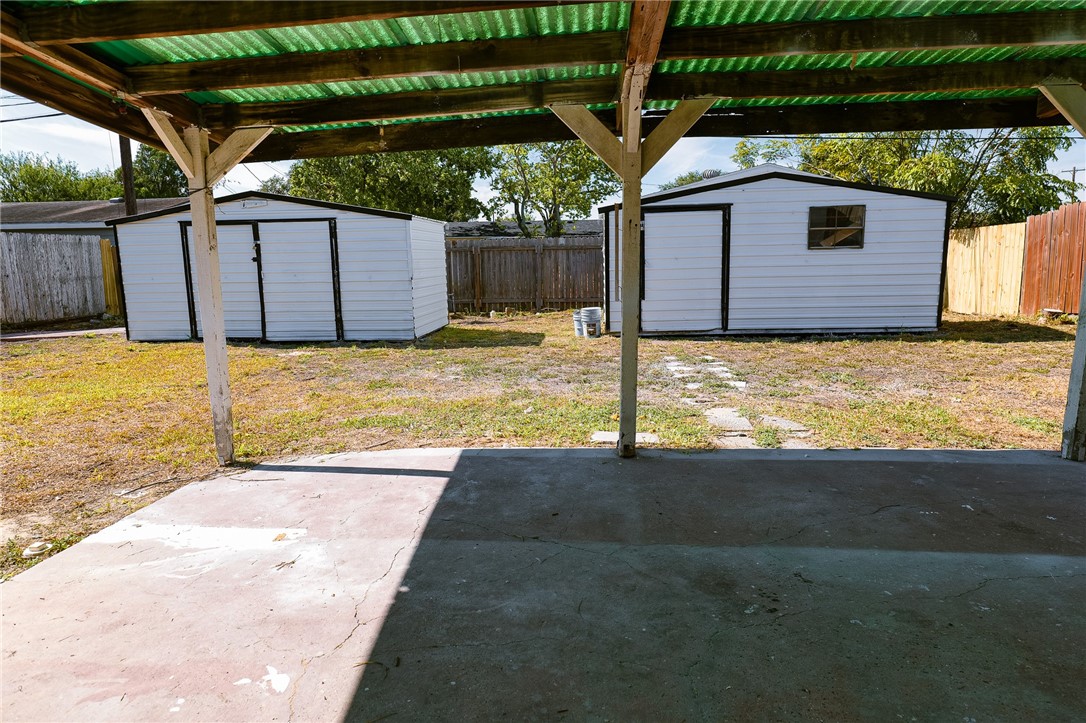 1509 Devon Dr Property Photo 24