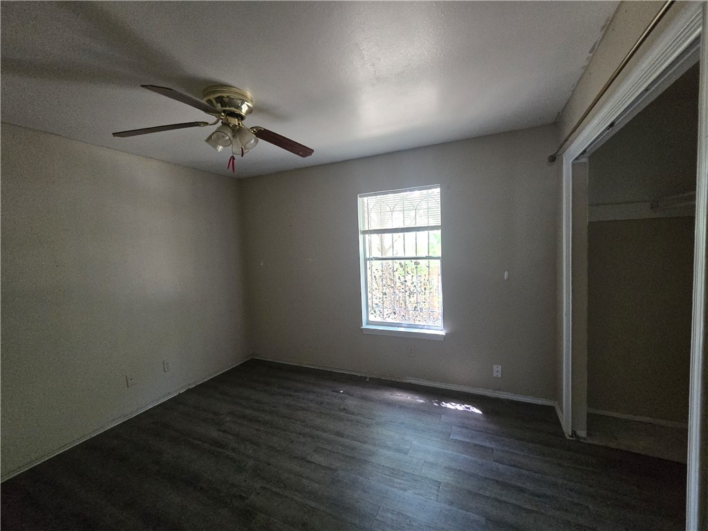 1117 Green Earth Dr Property Photo 3