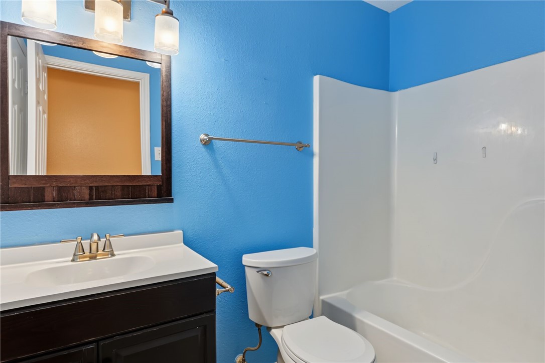 2088 Jenica West Dr Property Photo 19