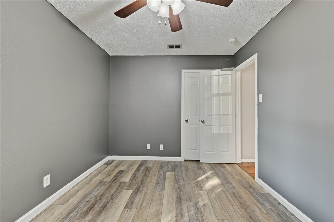 2088 Jenica West Dr Property Photo 21
