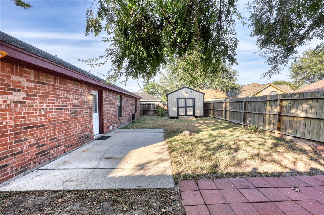 2088 Jenica West Dr Property Photo 23