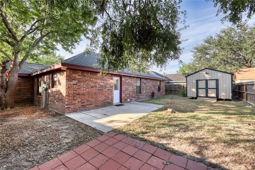 2088 Jenica West Dr Property Photo 24