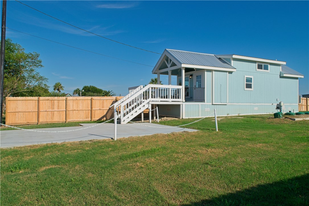 211 W Pompano Property Photo 14