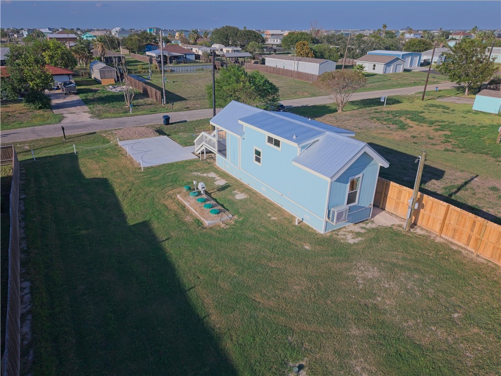211 W Pompano Property Photo 16