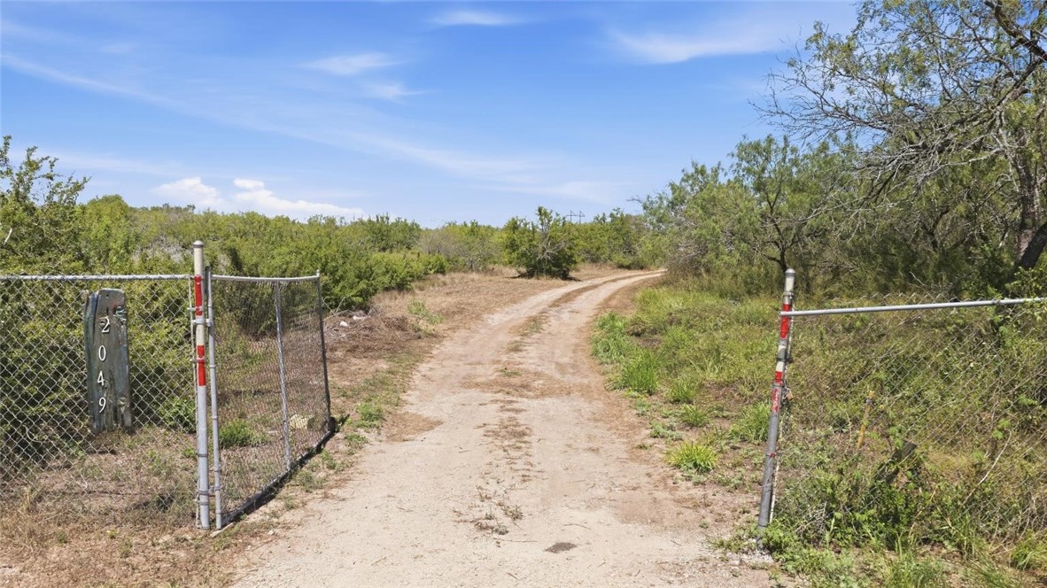 2049 W Fm 738 Property Photo 15