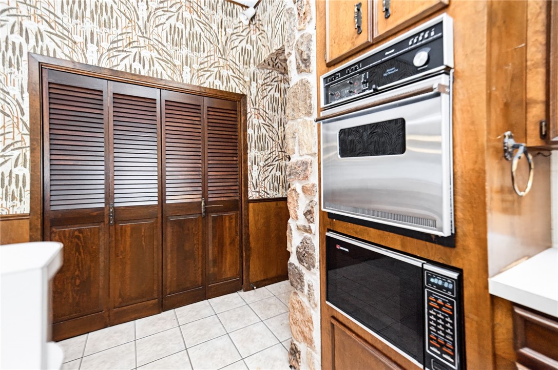 4402 Hart Road Property Photo 13