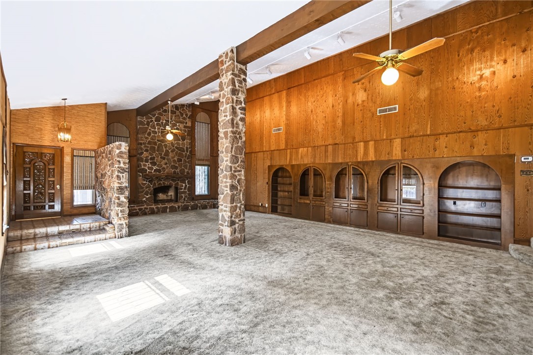 483110 Property Photo 4