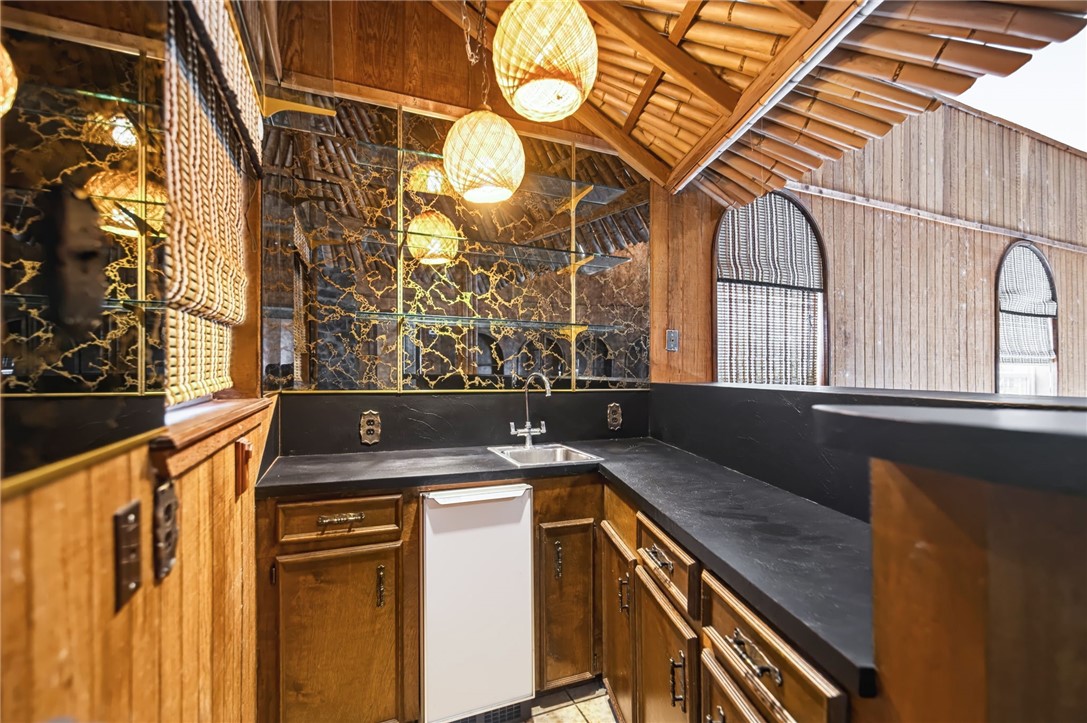483110 Property Photo 8