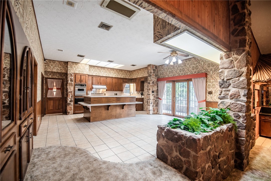483110 Property Photo 9