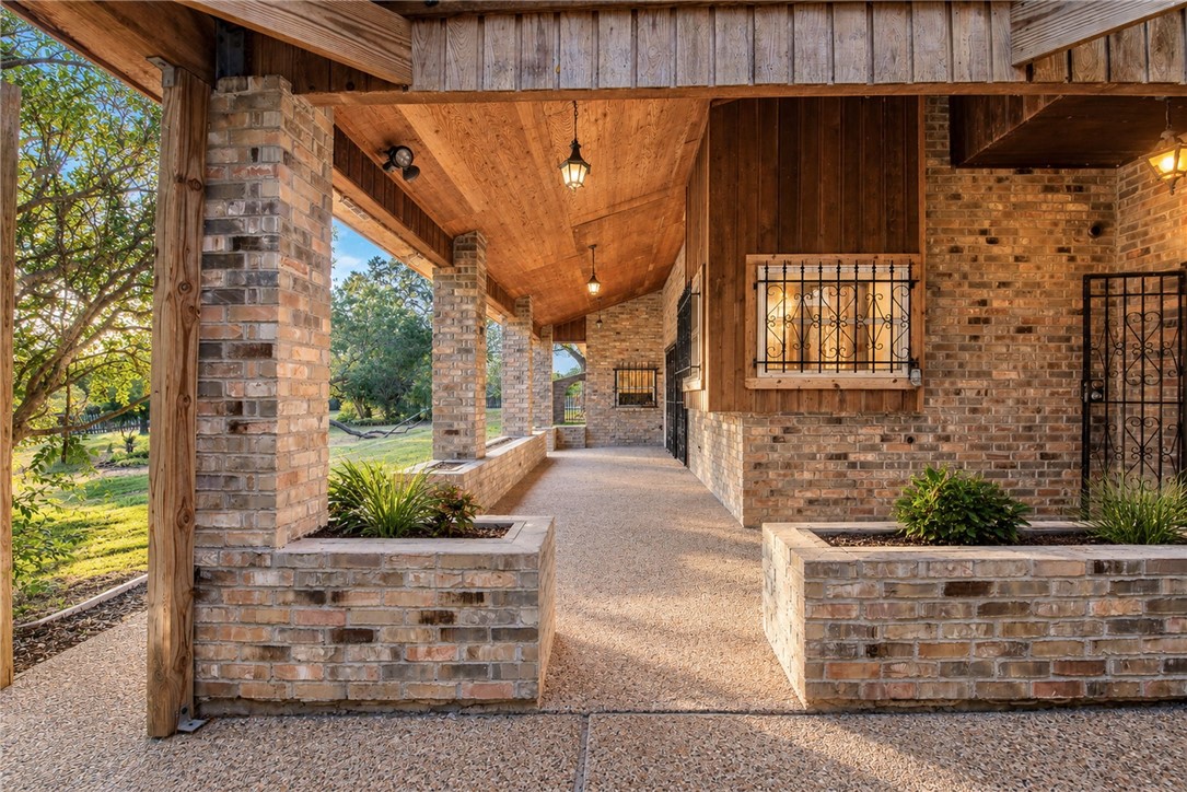 483110 Property Photo 34