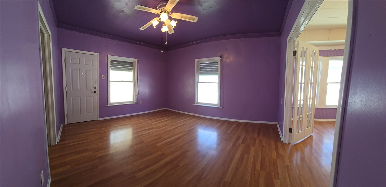1318 7th St Property Photo 3