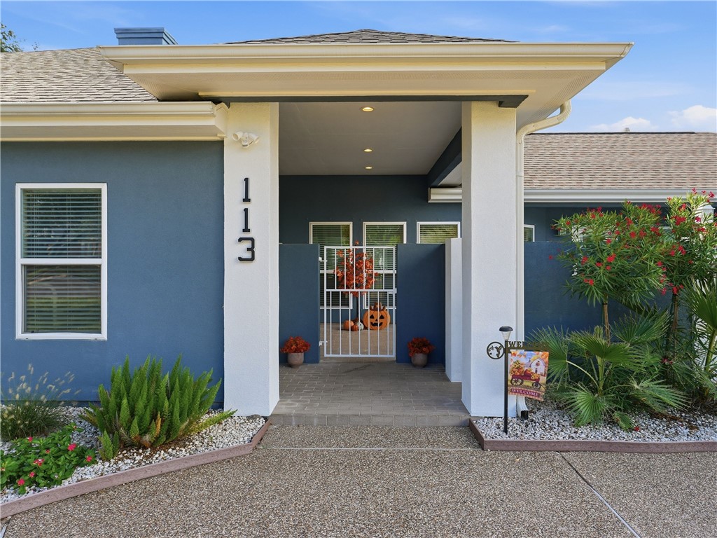 483122 Property Photo 1