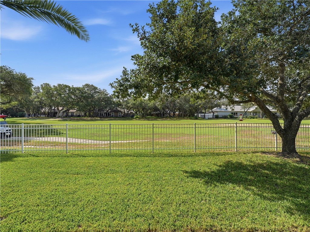 113 Cedar Ridge Dr Property Photo 34