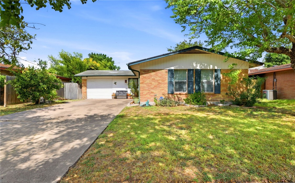 4014 Bradford Dr