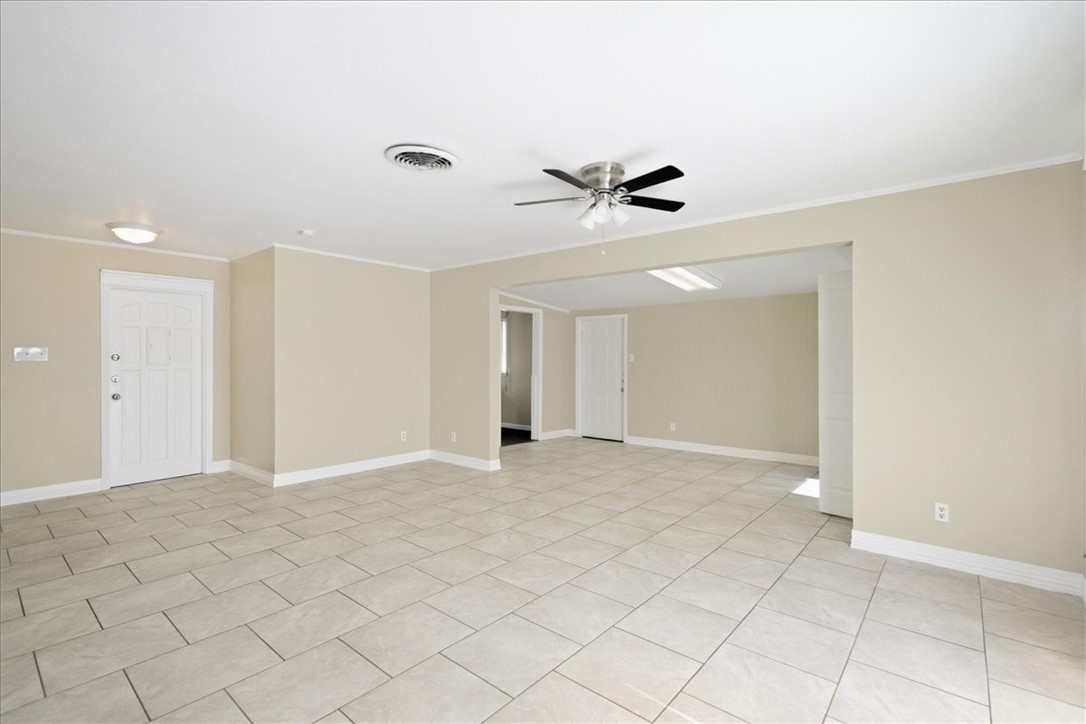 4022 Lowman St Property Photo 4