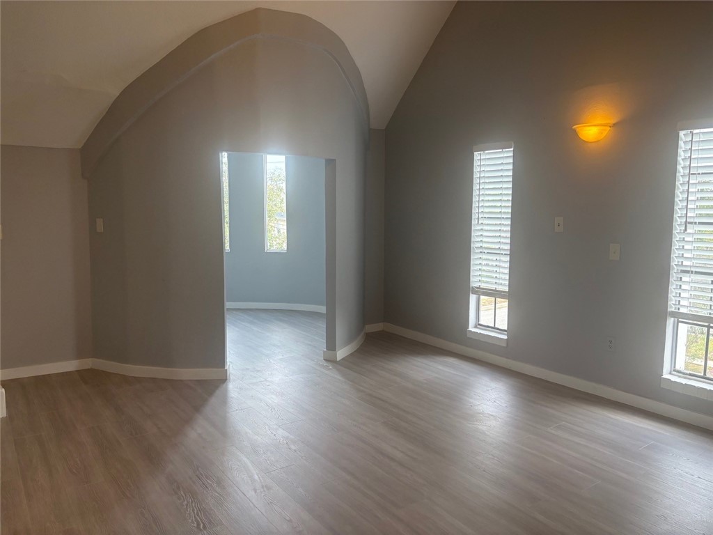 401 Ohio Ave Property Photo 44