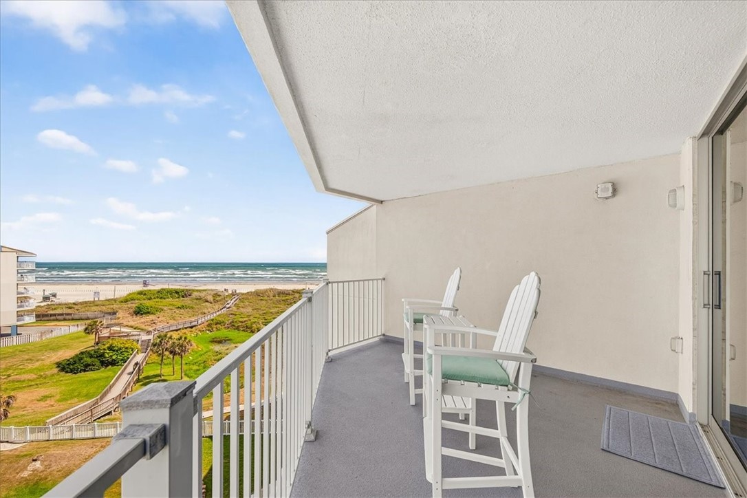 800 Sandcastle Dr 529 Property Photo 24