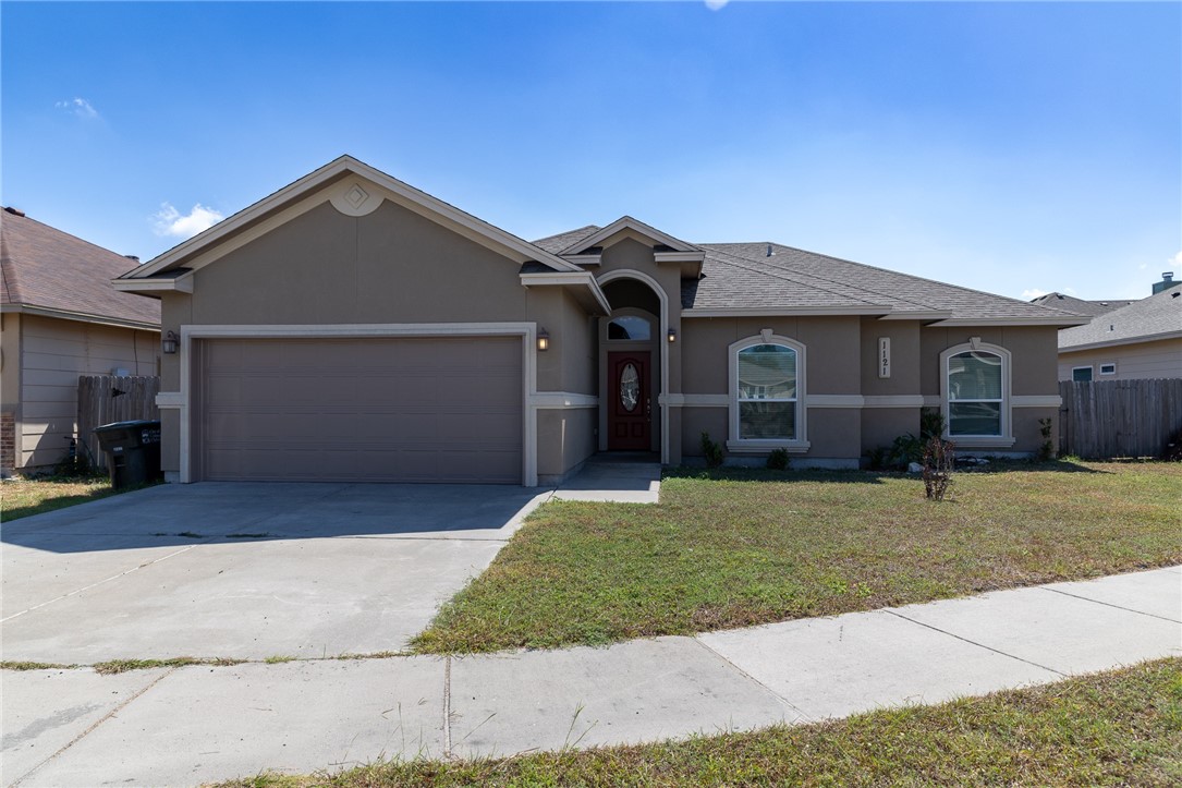 1121 Axis Property Photo 1