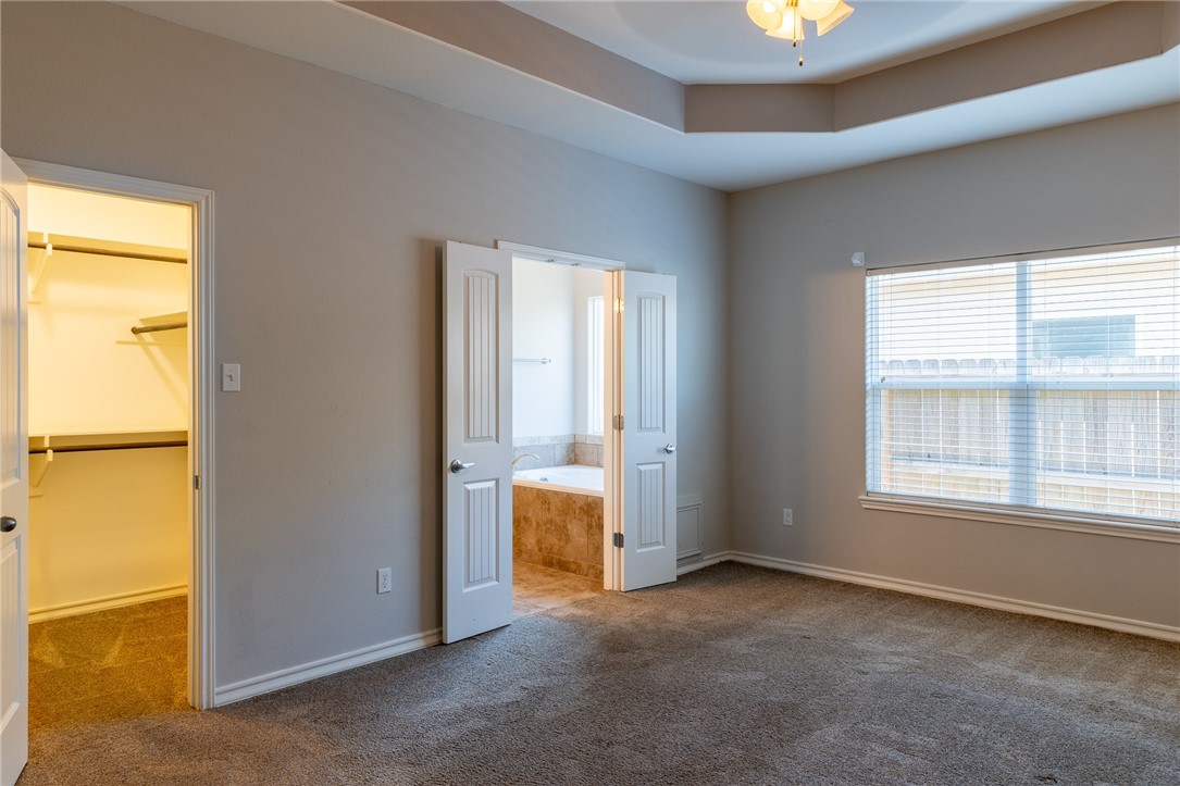 1121 Axis Property Photo 6