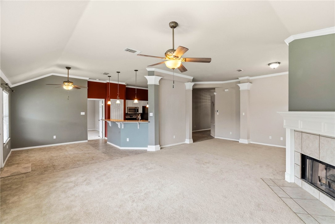 5925 Bishops Mill Dr Property Photo 2