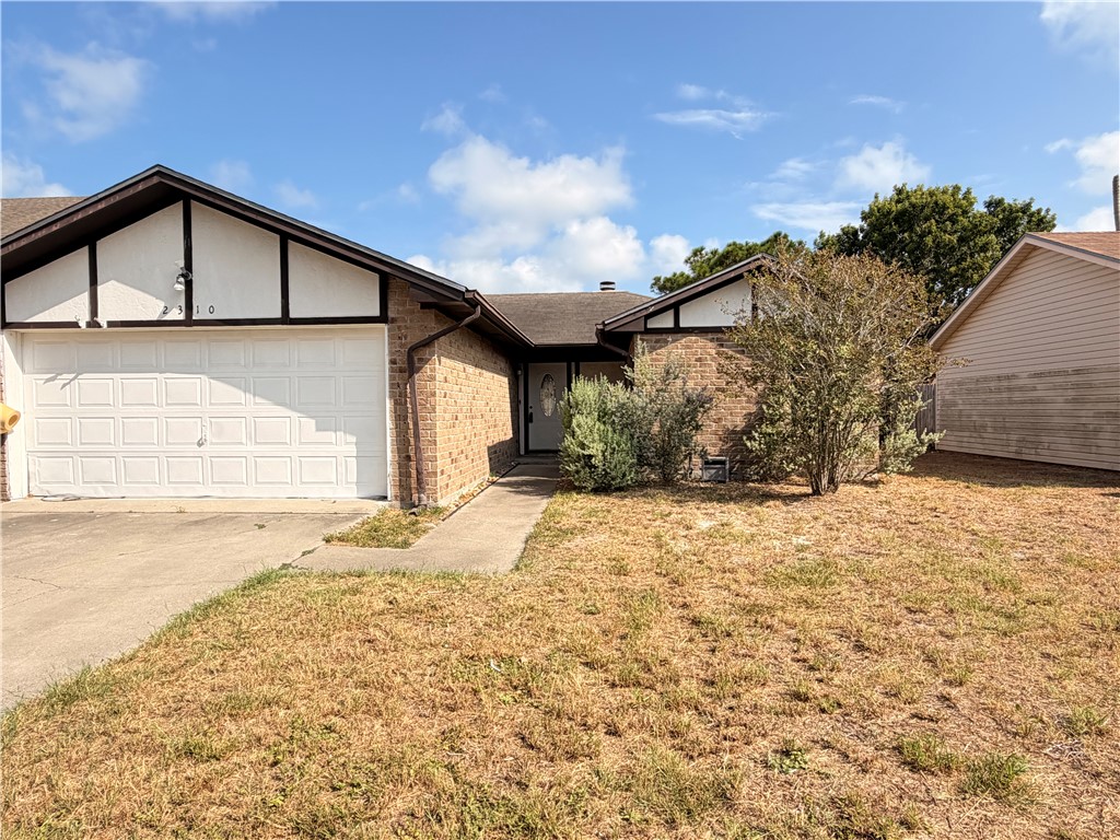 2310 Vialoux Dr Property Photo 1