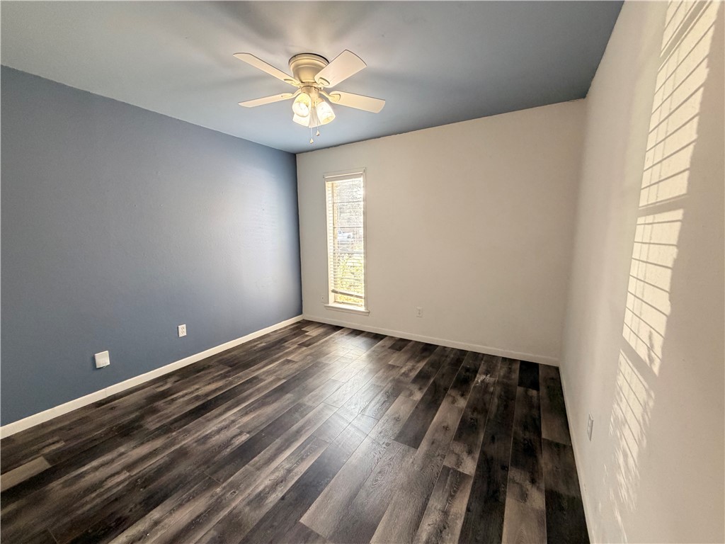 2310 Vialoux Dr Property Photo 25