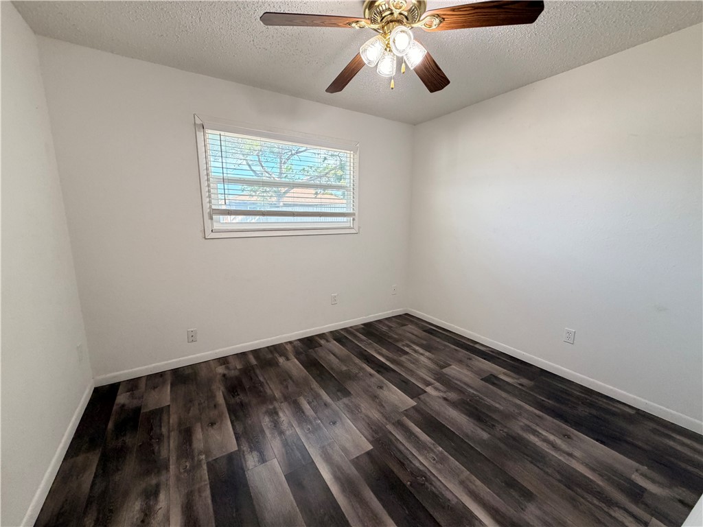 2310 Vialoux Dr Property Photo 29