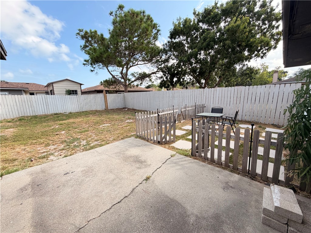2310 Vialoux Dr Property Photo 35