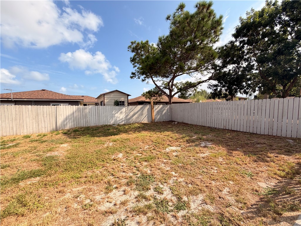 2310 Vialoux Dr Property Photo 39